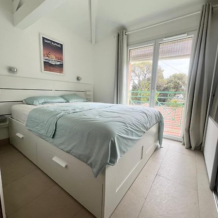 Duplex T3 Boulouris Pieds Dans L Eau Saint-Raphael (Var) Exterior foto
