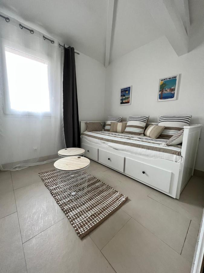 Duplex T3 Boulouris Pieds Dans L Eau Saint-Raphael (Var) Exterior foto
