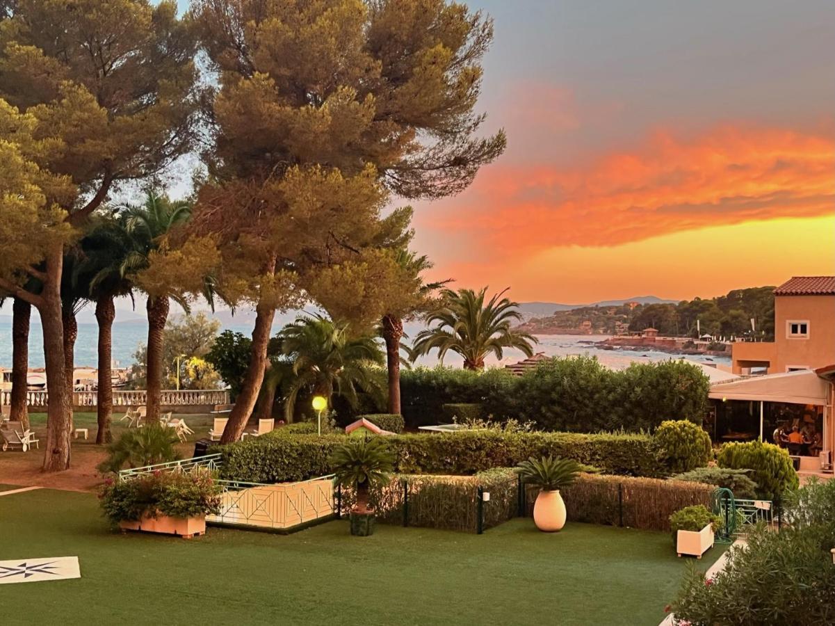 Duplex T3 Boulouris Pieds Dans L Eau Saint-Raphael (Var) Exterior foto